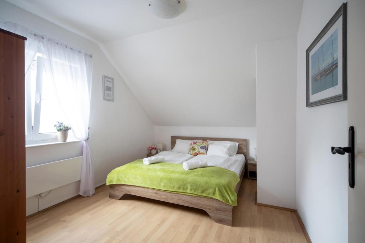 Vila Oliva 8 Fos Balatoni Nyaralo Balatonakarattya Exteriér fotografie