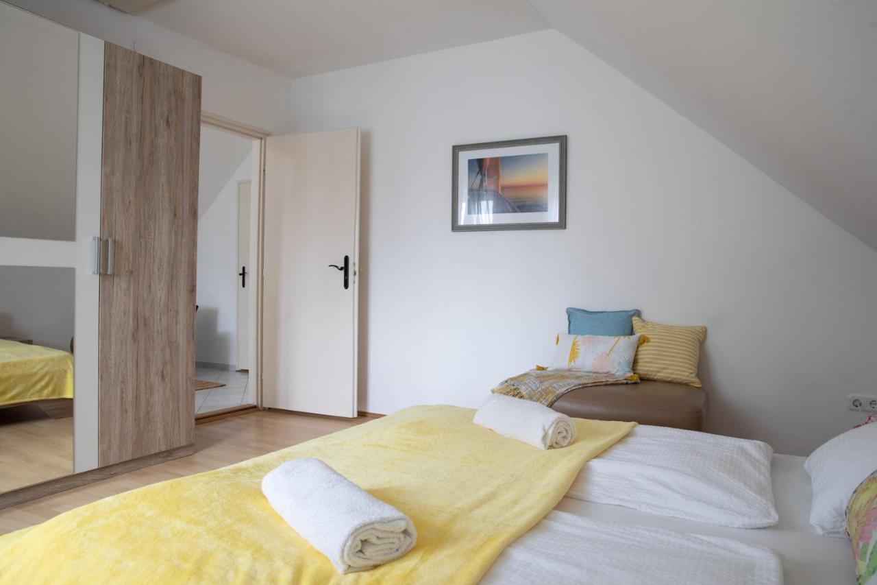 Vila Oliva 8 Fos Balatoni Nyaralo Balatonakarattya Exteriér fotografie