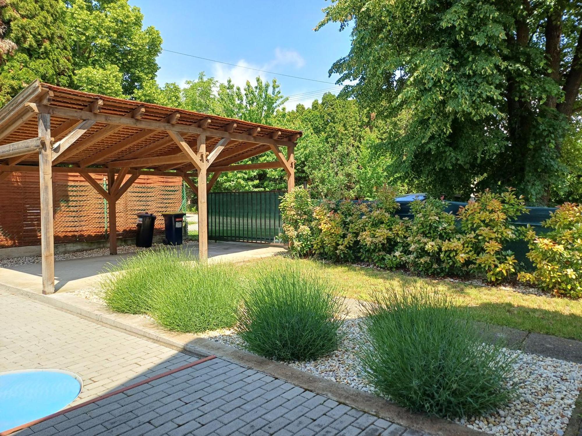 Vila Oliva 8 Fos Balatoni Nyaralo Balatonakarattya Exteriér fotografie